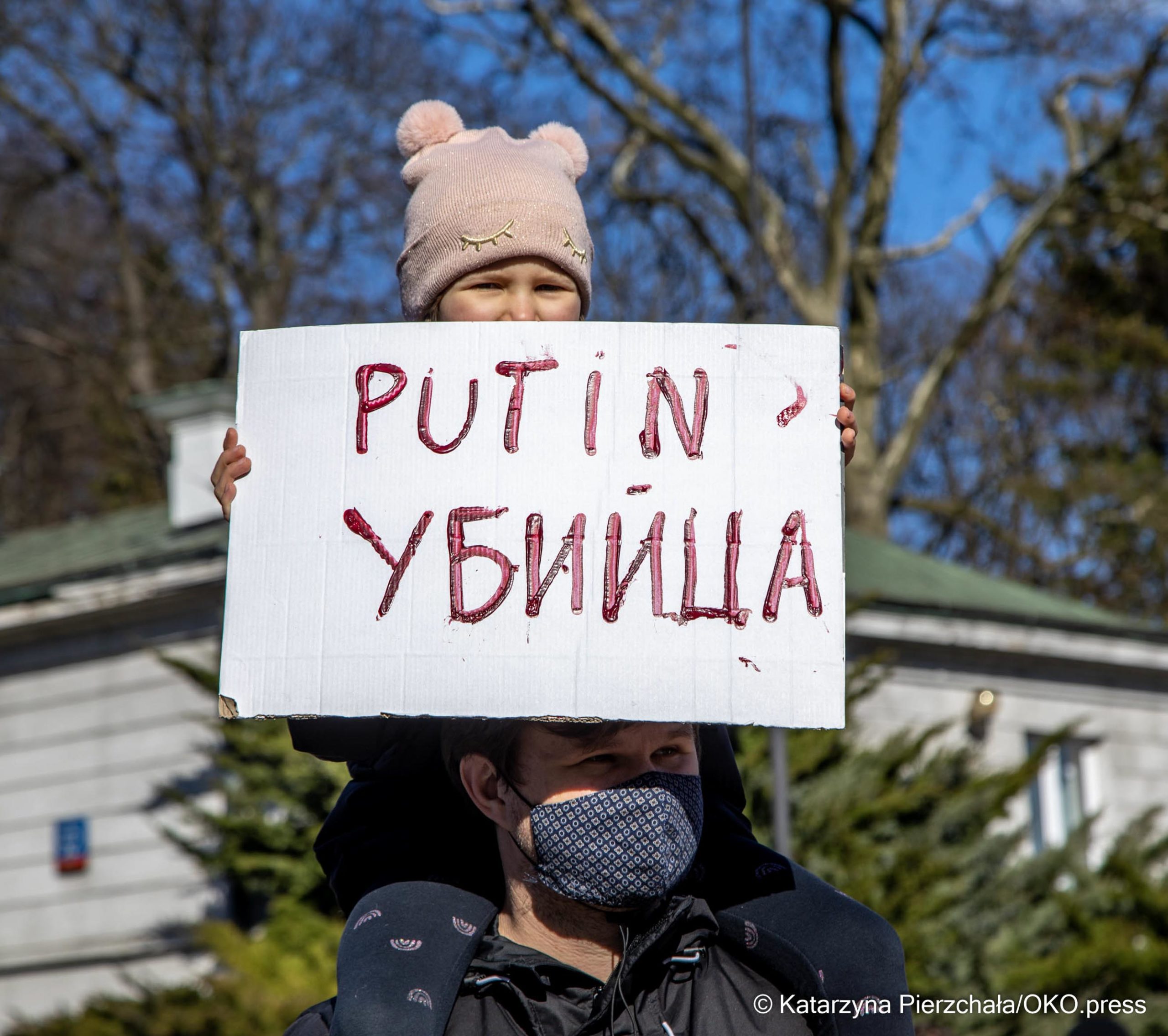 Protest przed Ambasadą Rosji w Warszawie