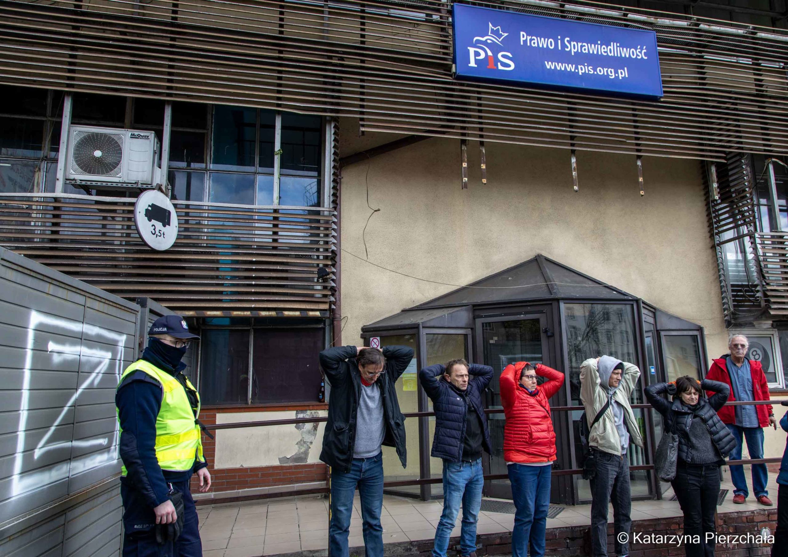 „Z” jak zdrada, czyli nikt się nie spodziewa Lotnej Brygady Opozycji