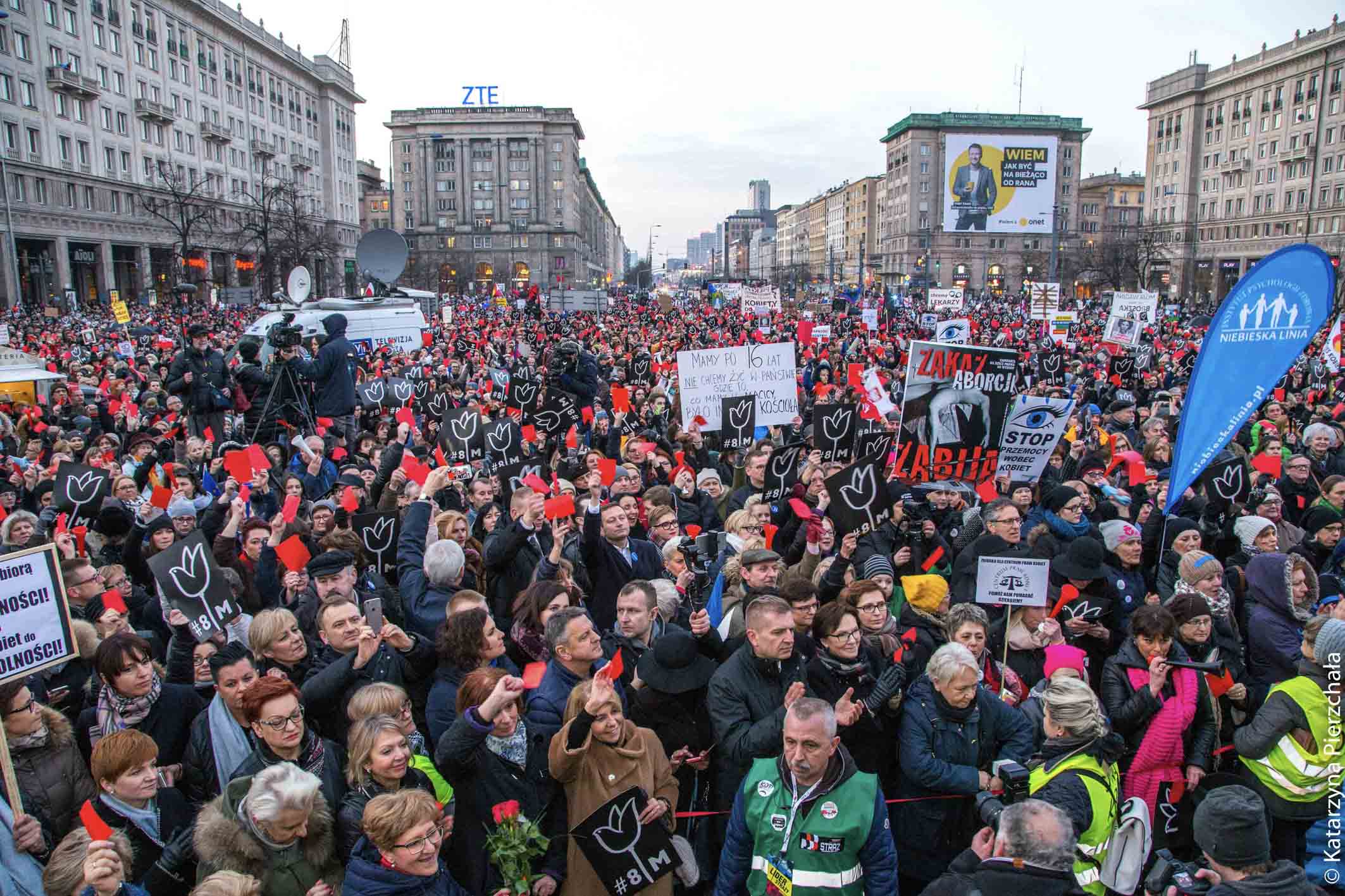 Strajk Kobiet manifestacja w Dniu Kobiet