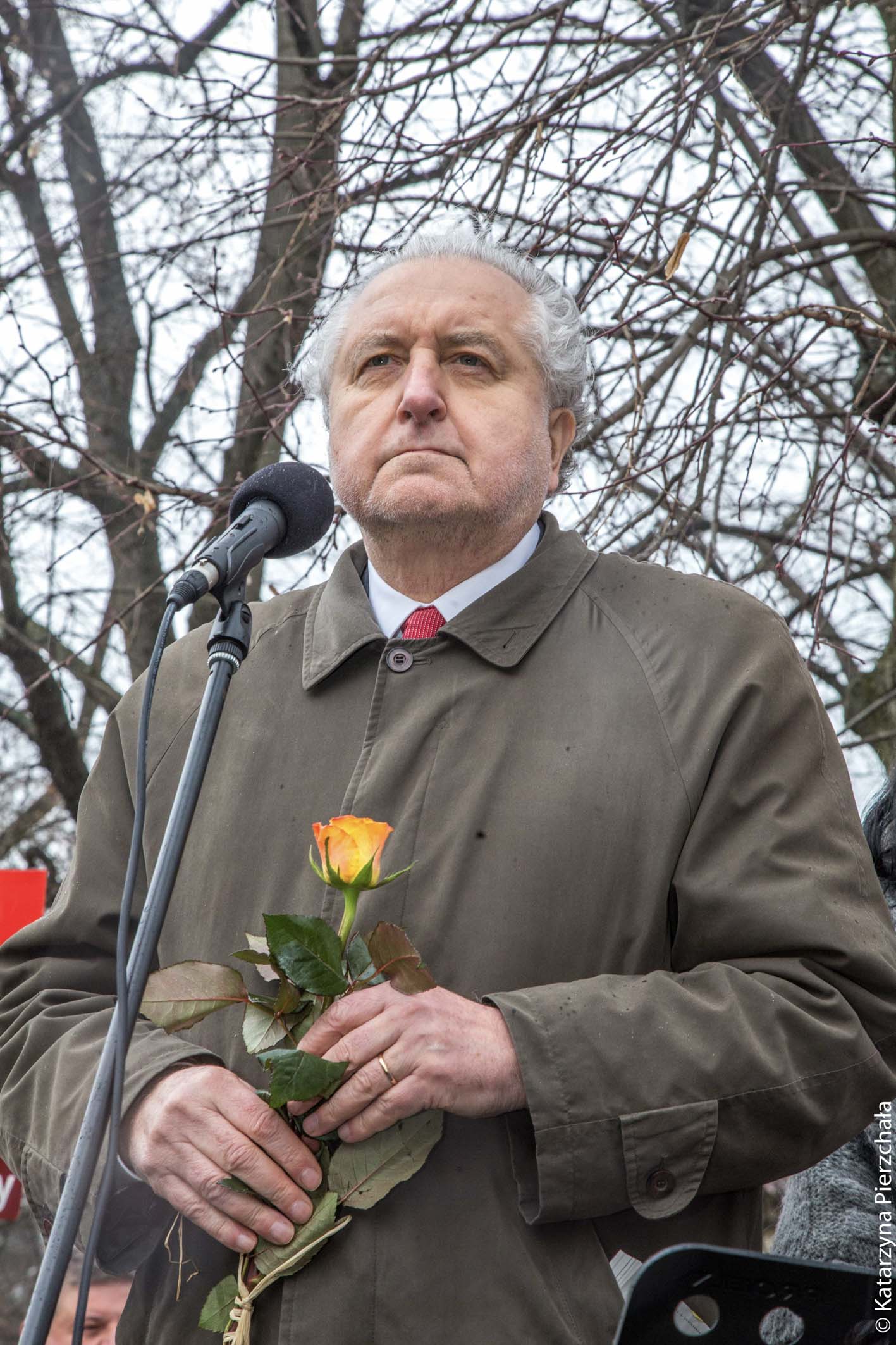 Spotkanie opozycji z prof. Rzeplińskim przy liczniku hańby.